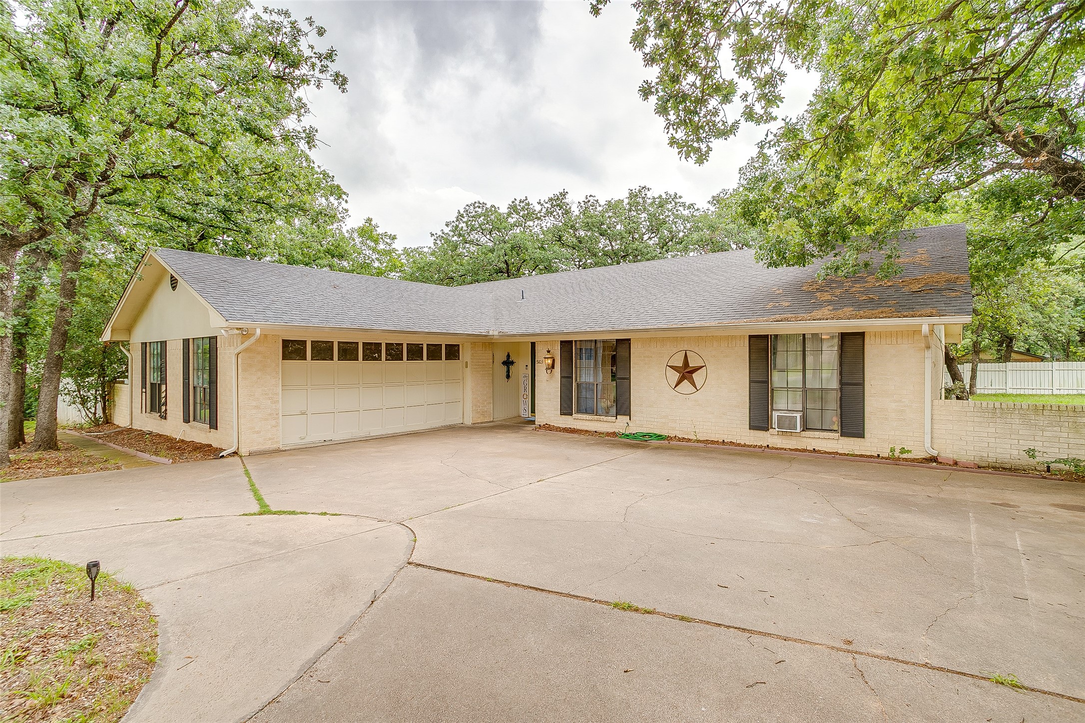 5103 N Highland Drive Granbury TX 76049