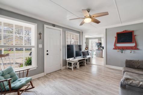 1115 SE 13th Street Paris TX 75460
