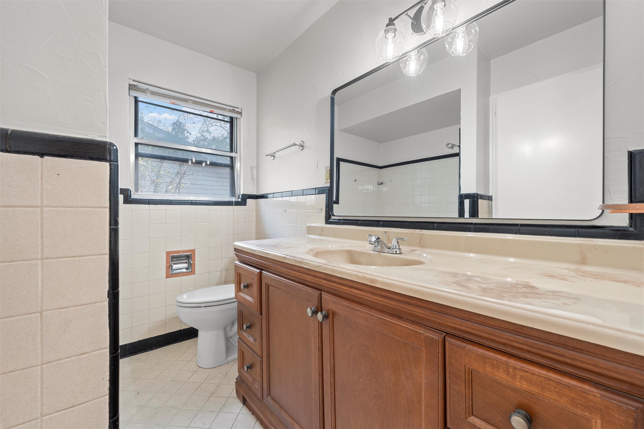2624 Alvin Street Waco TX 76708