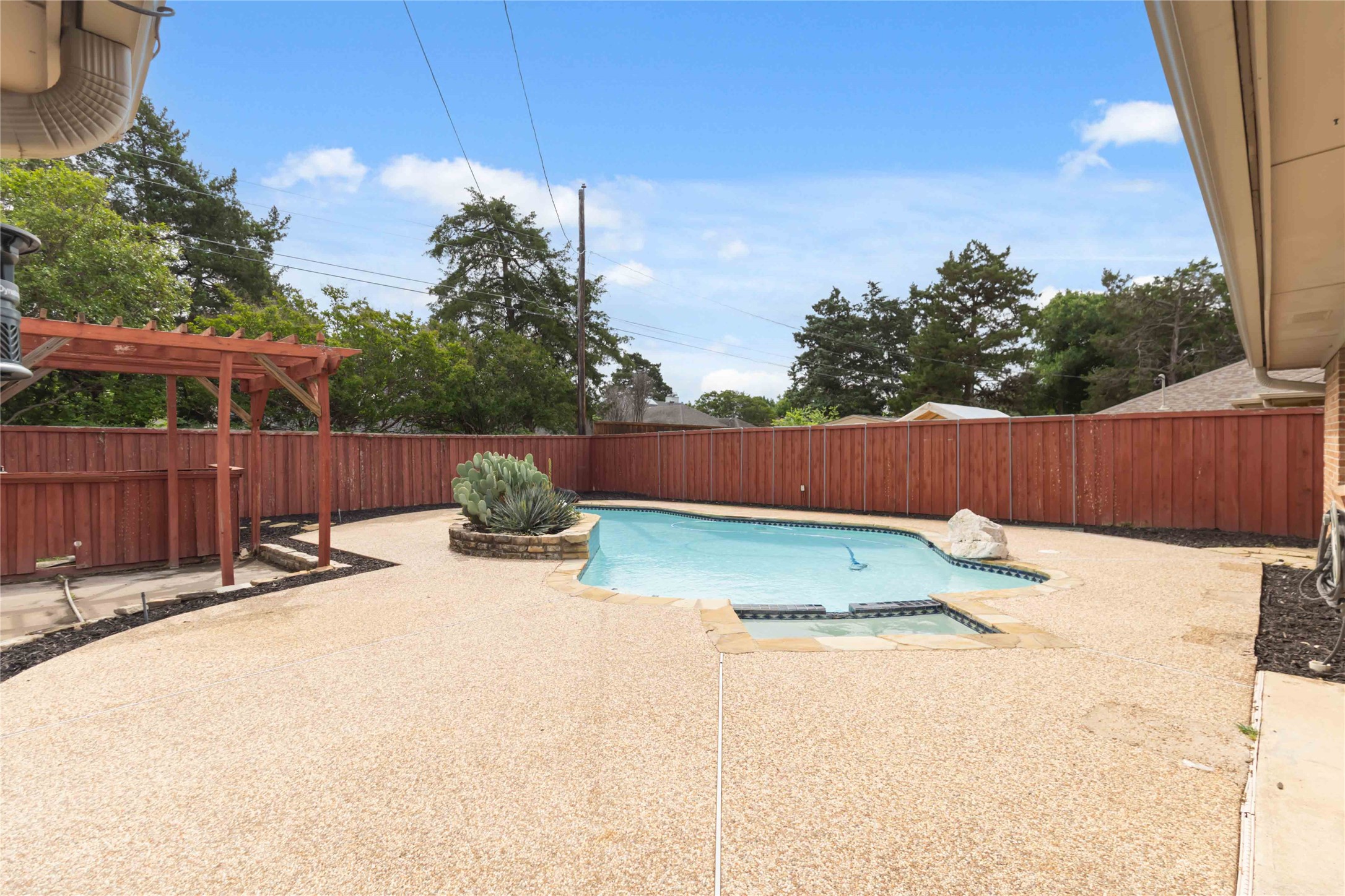 200 Sunny Crest Drive Murphy TX 75094
