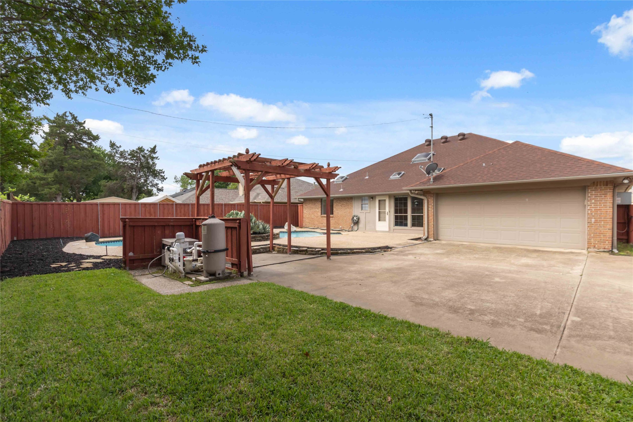 200 Sunny Crest Drive Murphy TX 75094