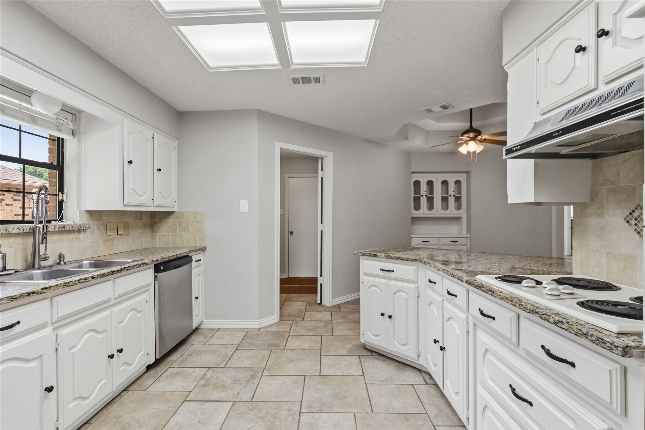 200 Sunny Crest Drive Murphy TX 75094