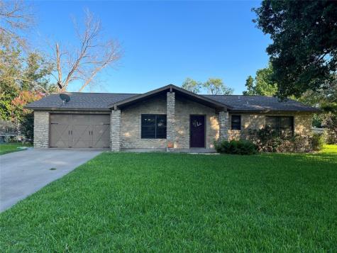 124 Shenandoah Drive Comanche TX 76442