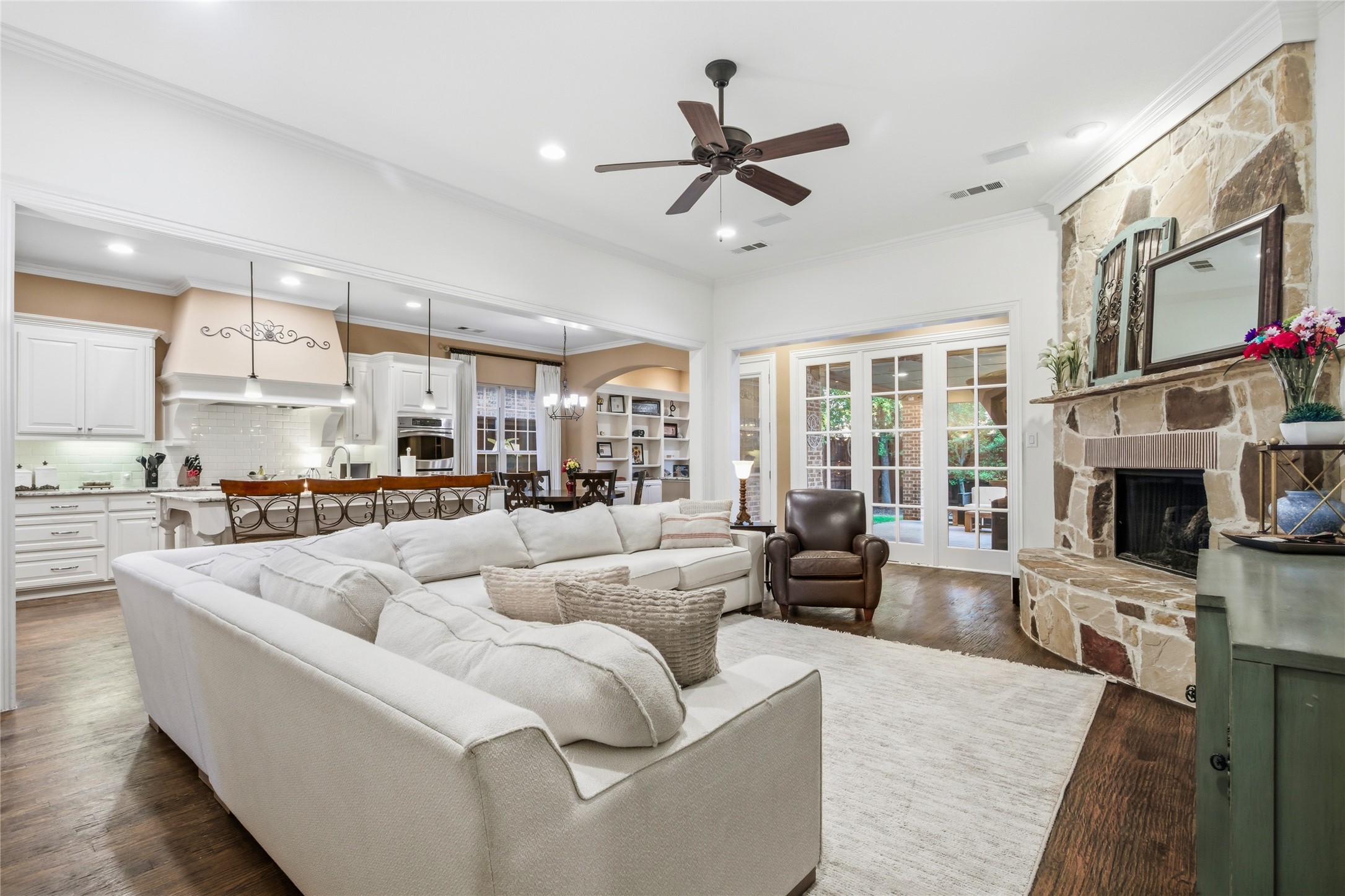 2256 Cardinal Boulevard Carrollton TX 75010