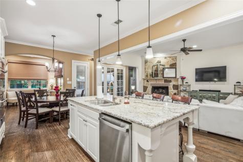 2256 Cardinal Boulevard Carrollton TX 75010