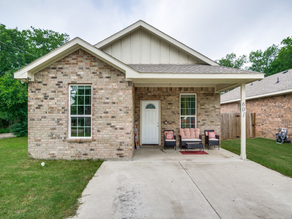 601 Erie Street Cleburne TX 76031