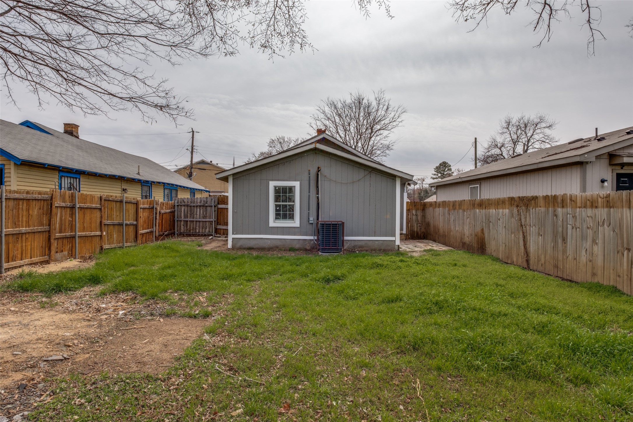 2415 Dathe Street Dallas TX 75215