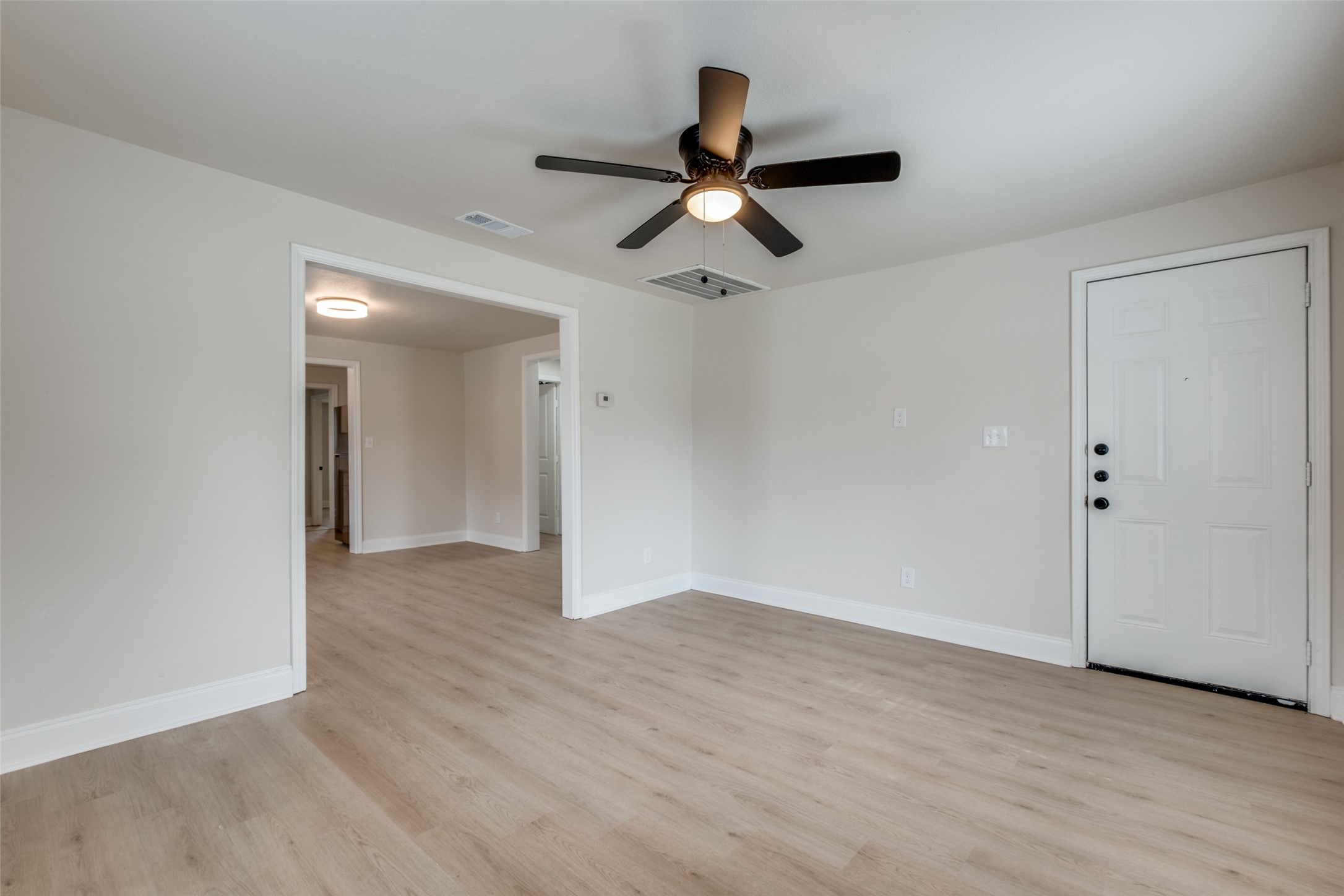 2415 Dathe Street Dallas TX 75215