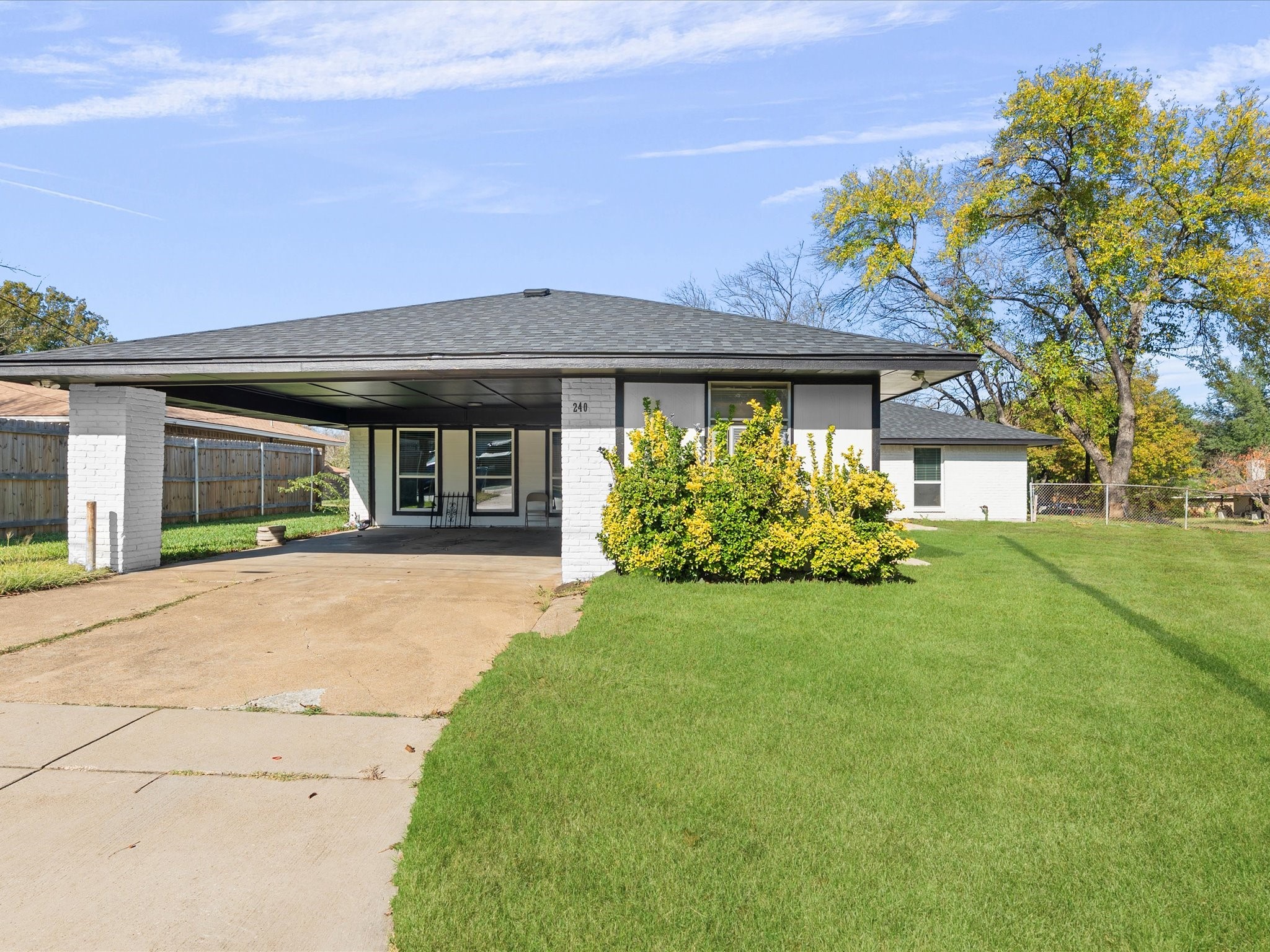 240 Wesley Drive Desoto TX 75115