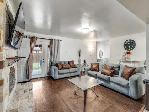 111 W Kenwood Drive Garland TX 75041