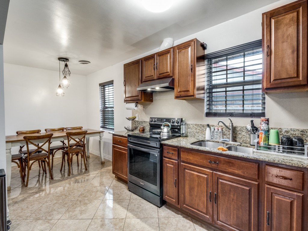 111 W Kenwood Drive Garland TX 75041
