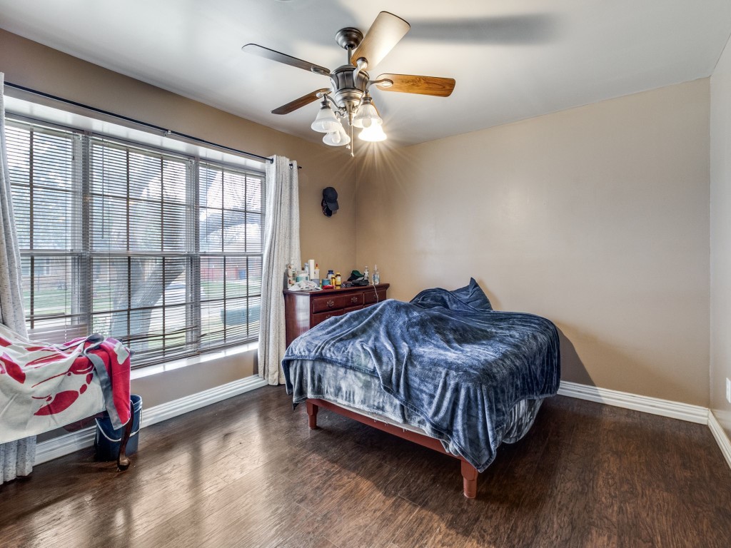 111 W Kenwood Drive Garland TX 75041