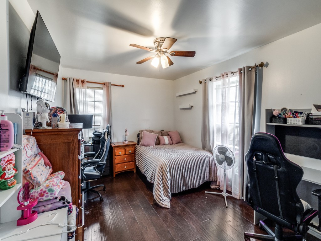 111 W Kenwood Drive Garland TX 75041