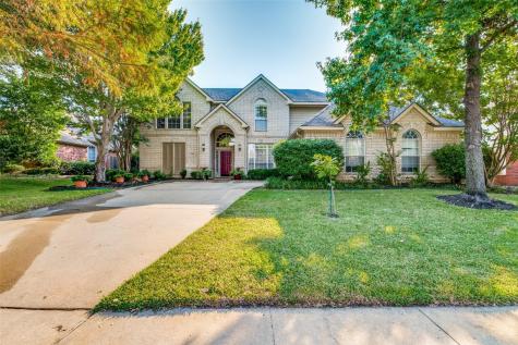8436 Parkdale Drive North Richland Hills TX 76182