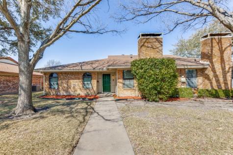 4009 Greenway Drive Garland TX 75041
