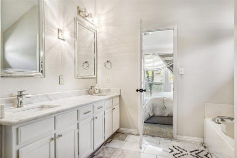 2304 Leslie Street Denton TX 76205