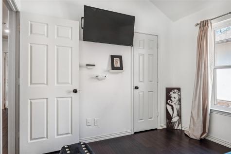 2304 Leslie Street Denton TX 76205