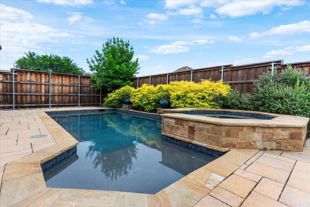 5621 Fringetree Drive Mckinney TX 75071