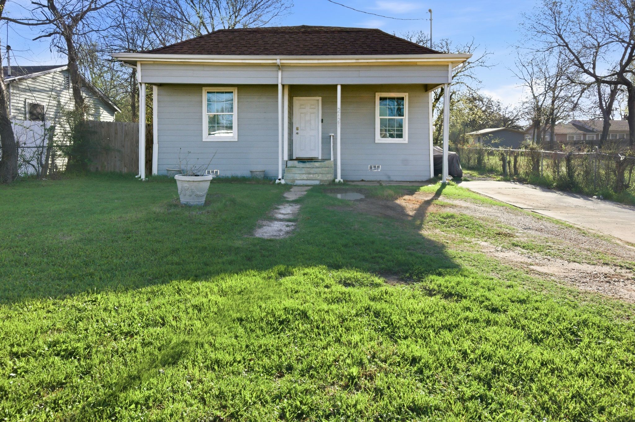 2421 Langston Street Fort Worth TX 76105