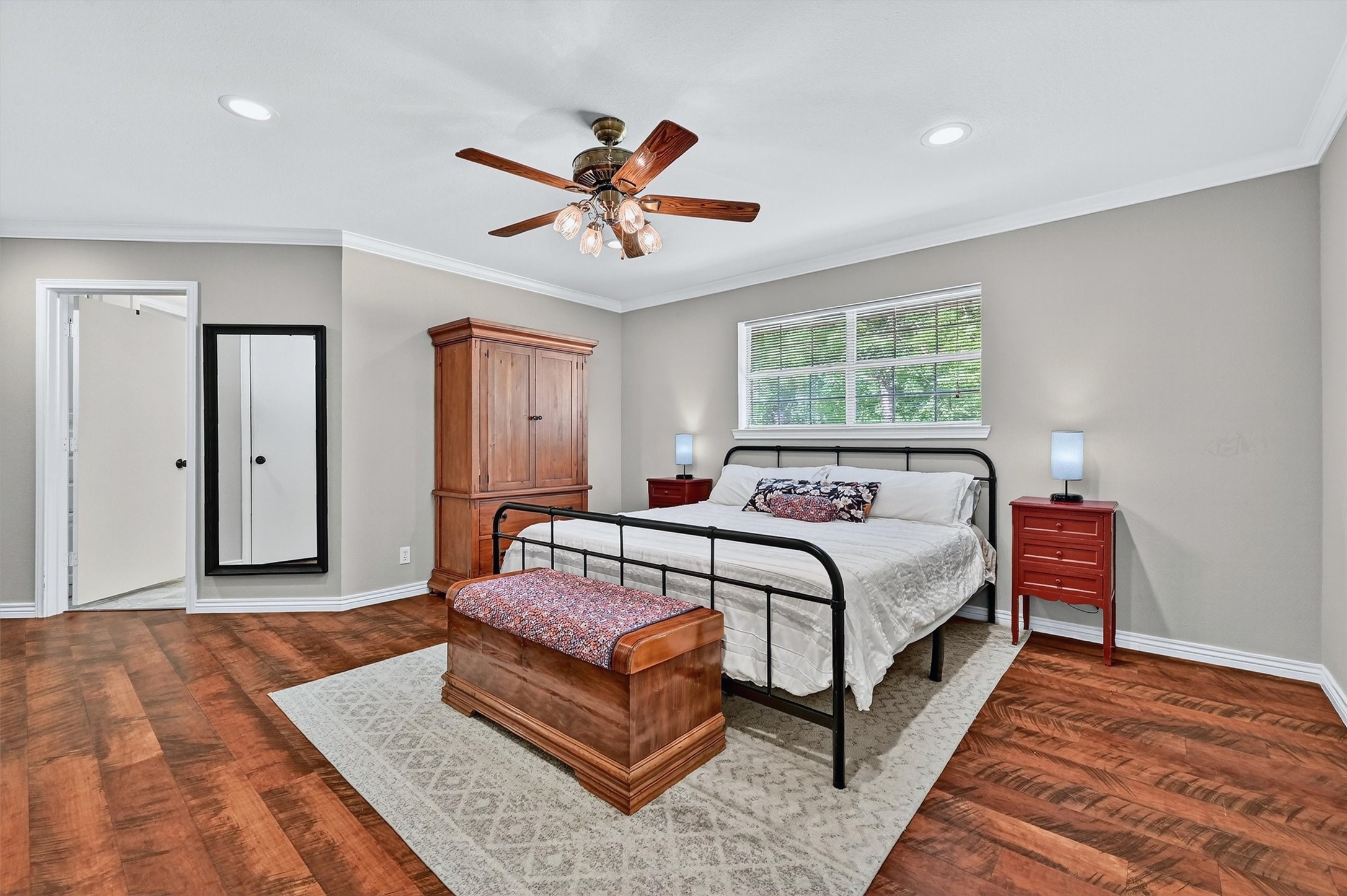 1246 Kiowa Drive W Lake Kiowa TX 76240
