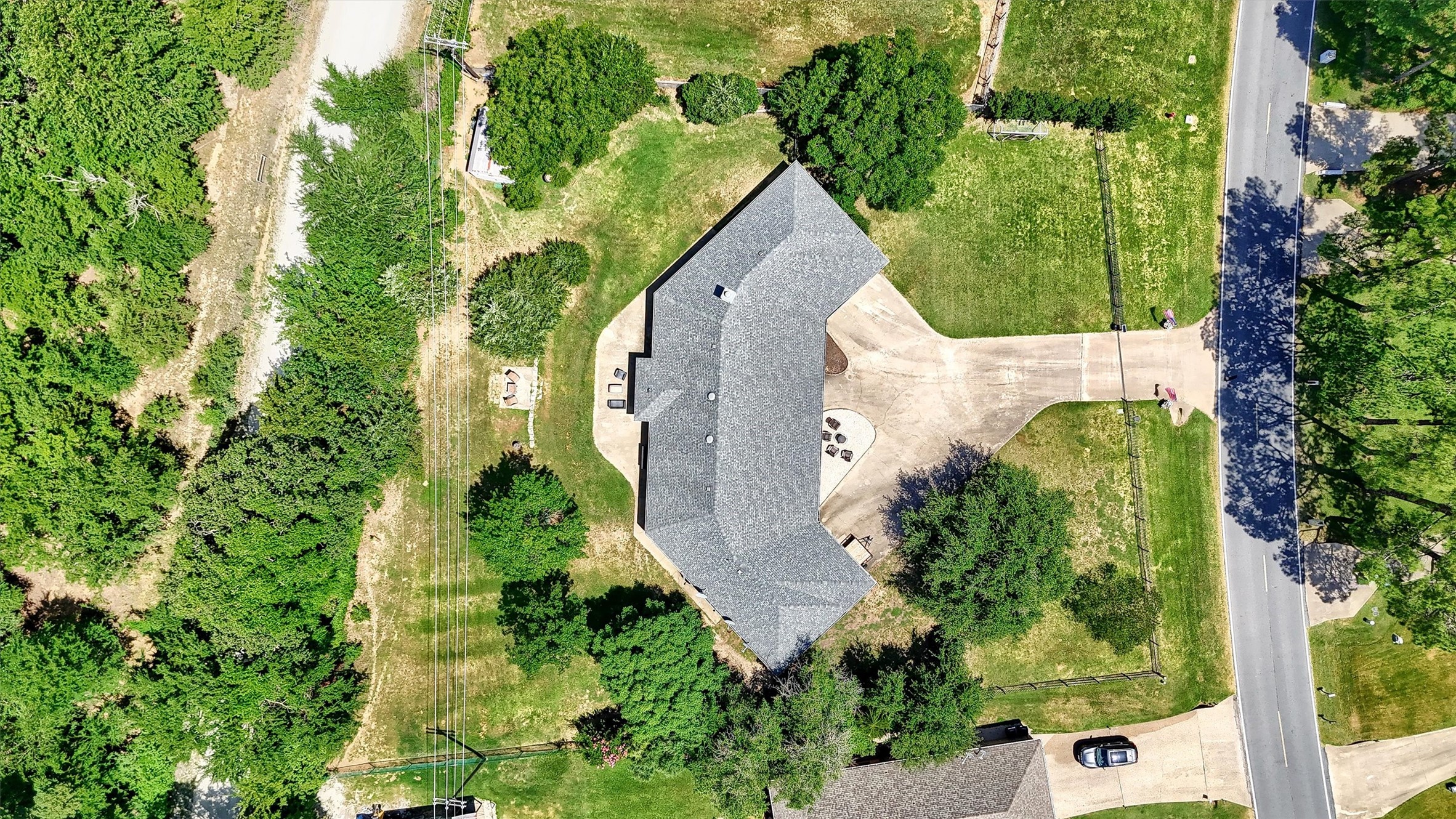 1246 Kiowa Drive W Lake Kiowa TX 76240