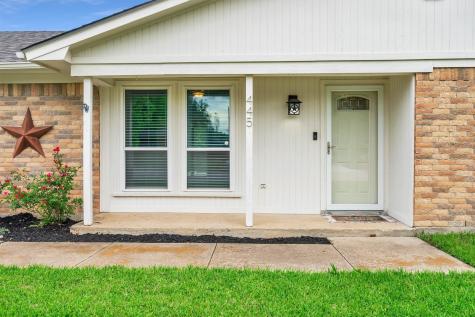 445 Parkridge Boulevard Burleson TX 76028
