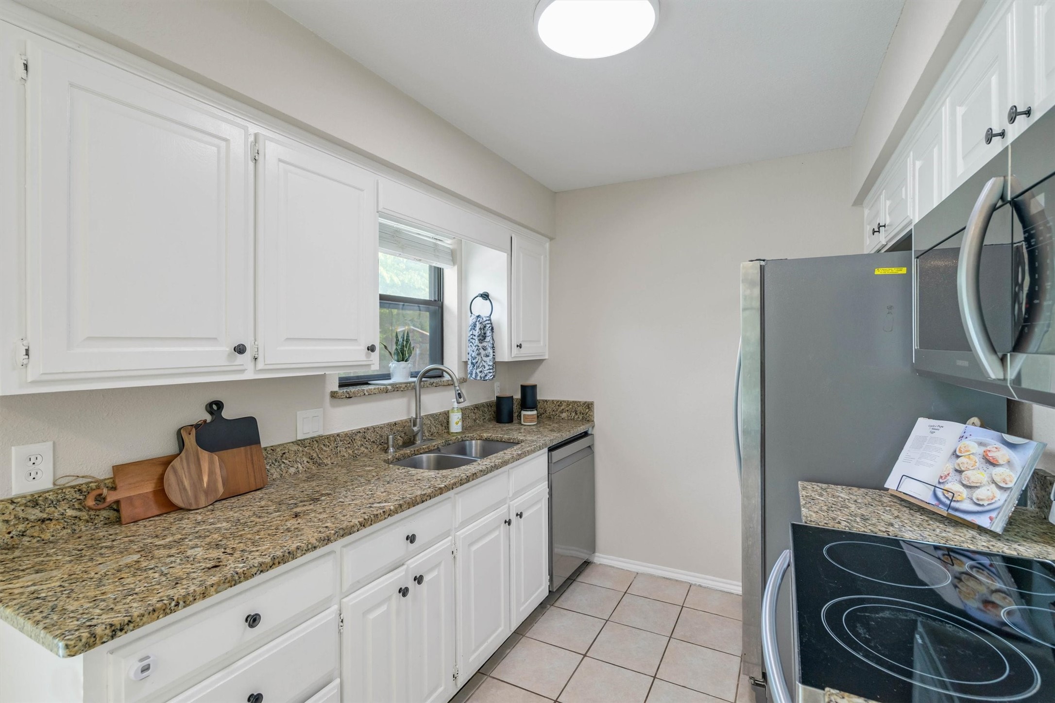 445 Parkridge Boulevard Burleson TX 76028