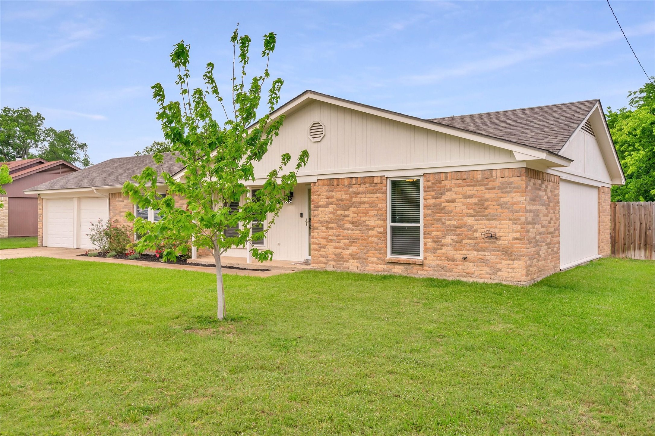 445 Parkridge Boulevard Burleson TX 76028
