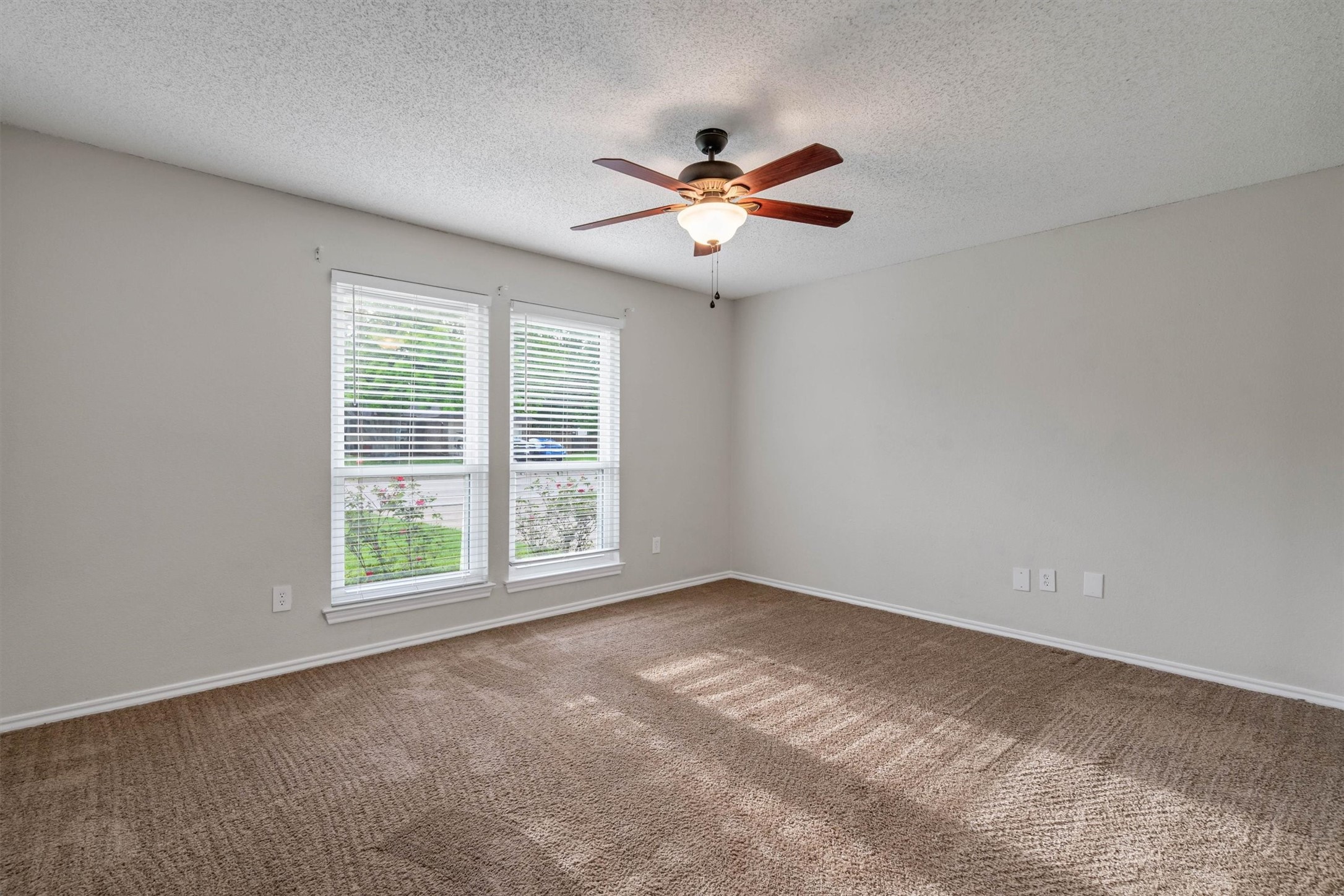 445 Parkridge Boulevard Burleson TX 76028