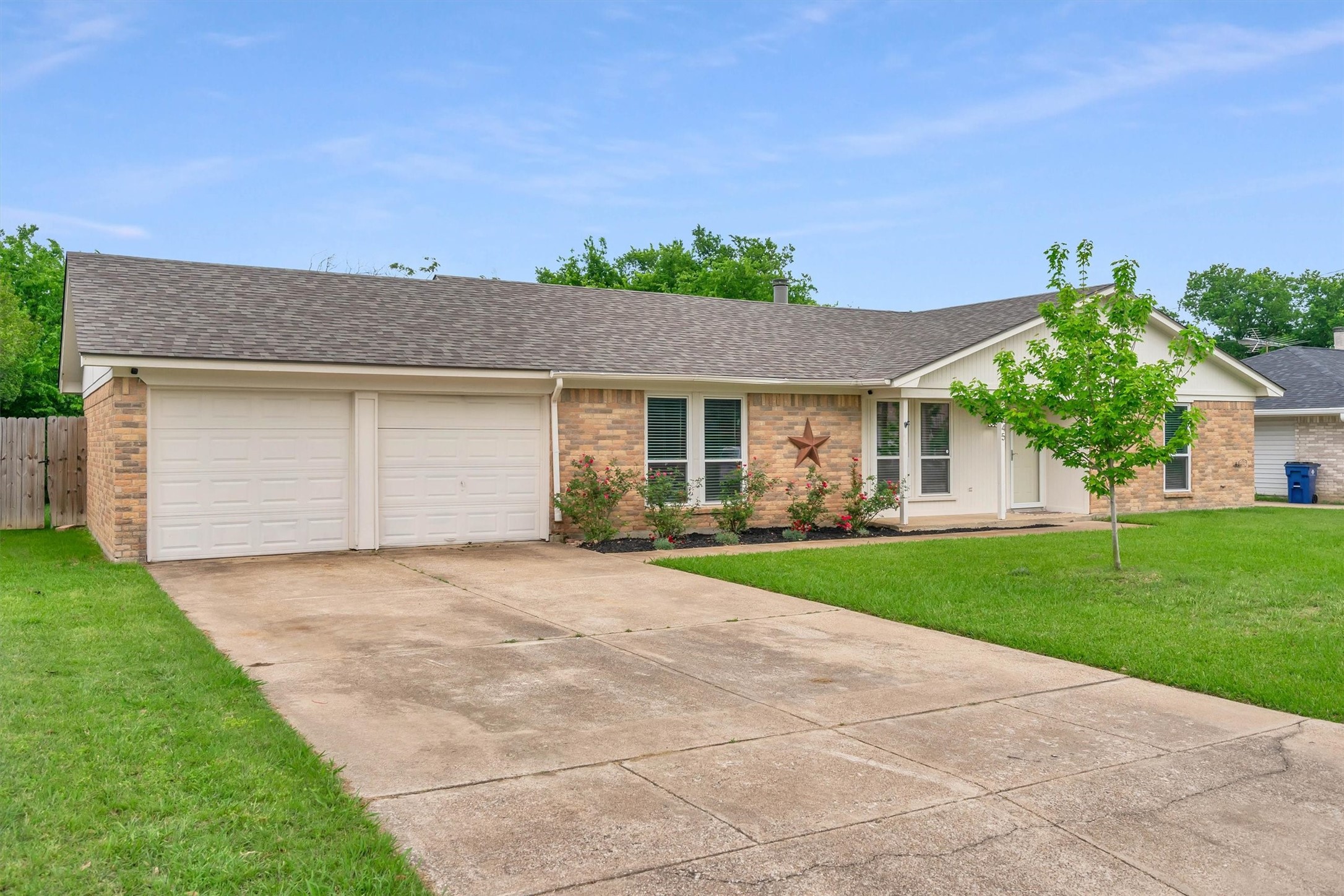 445 Parkridge Boulevard Burleson TX 76028