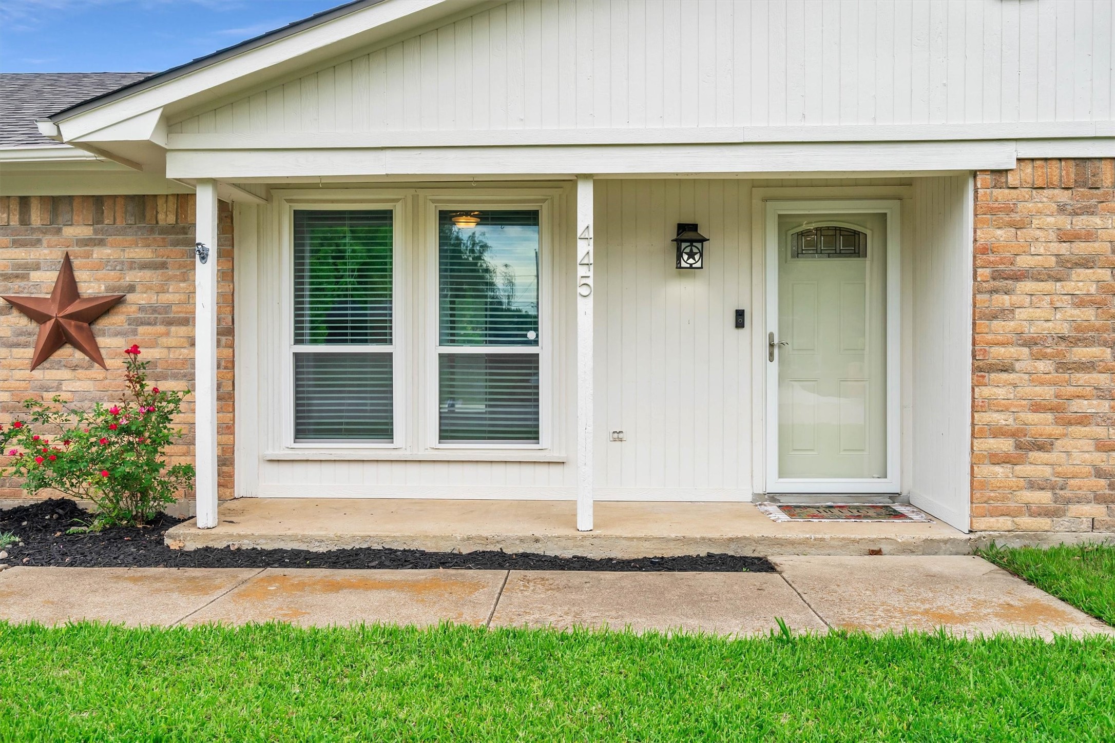 445 Parkridge Boulevard Burleson TX 76028