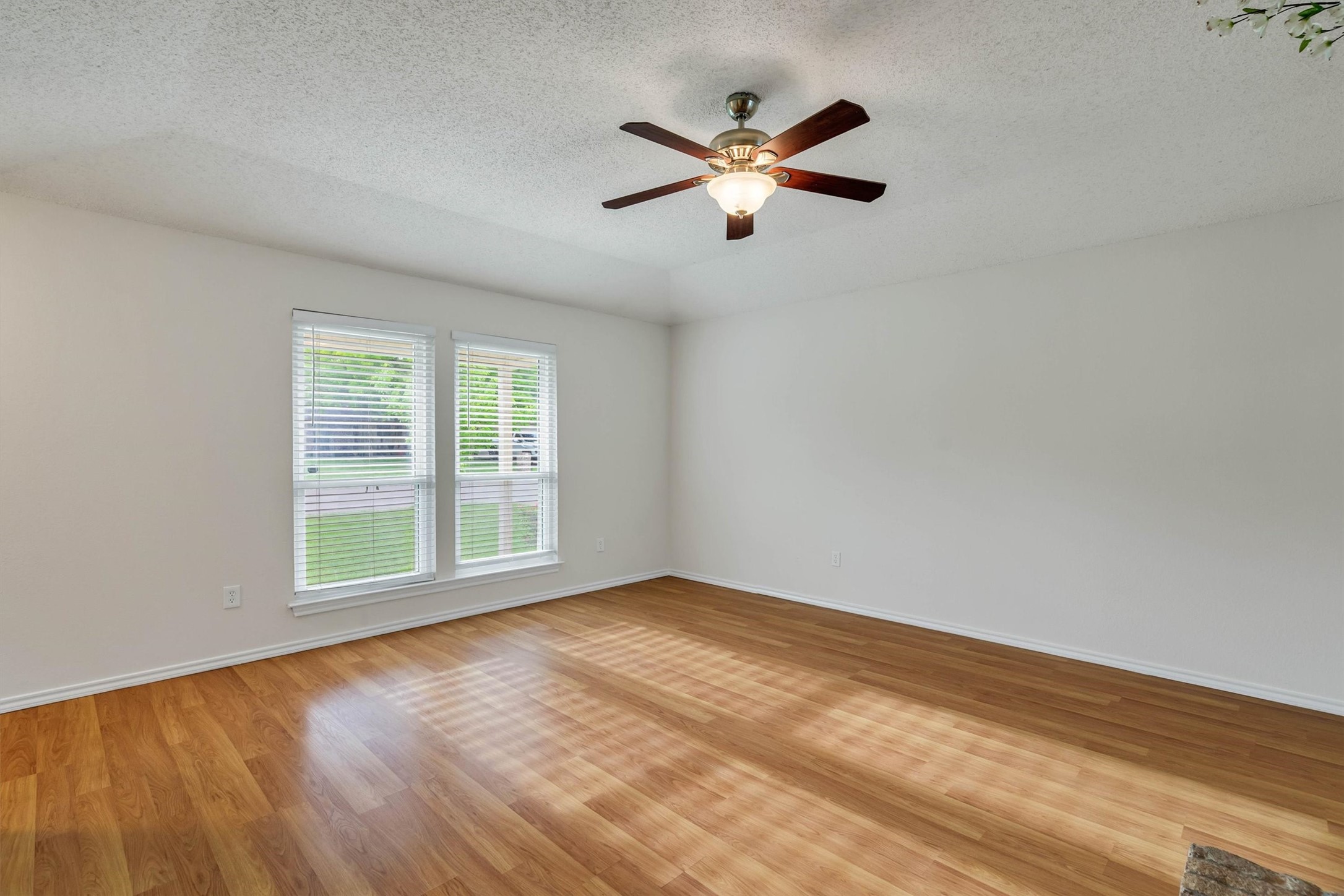 445 Parkridge Boulevard Burleson TX 76028