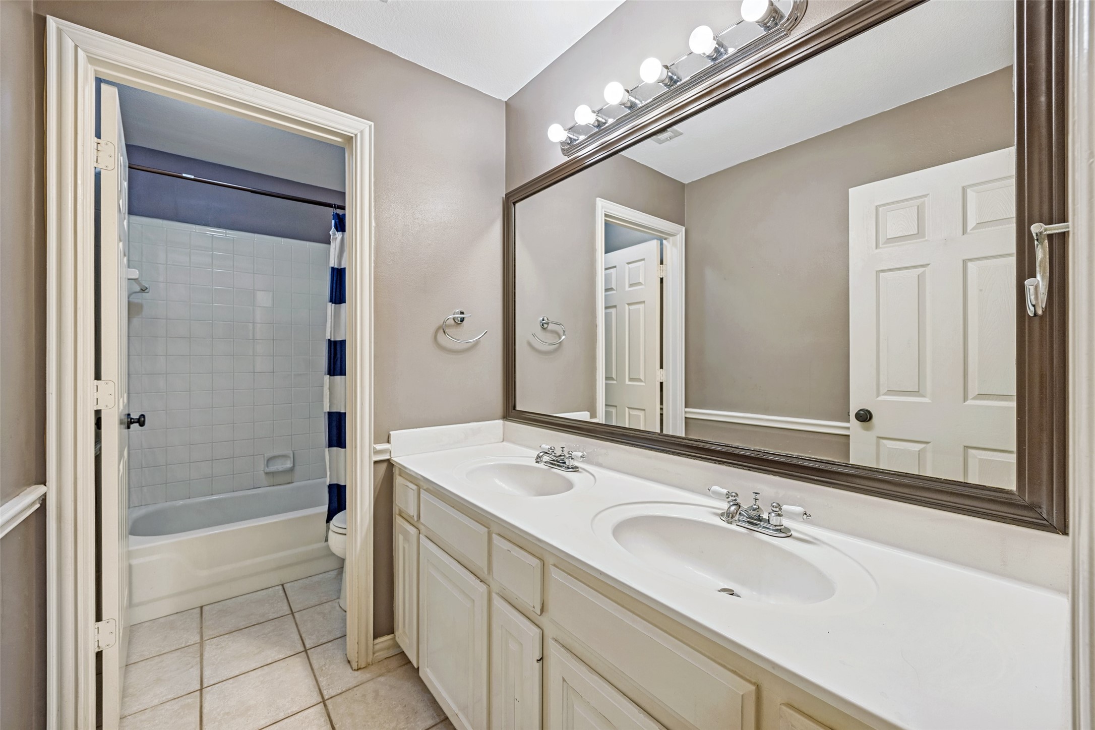821 Shorewood Drive Coppell TX 75019