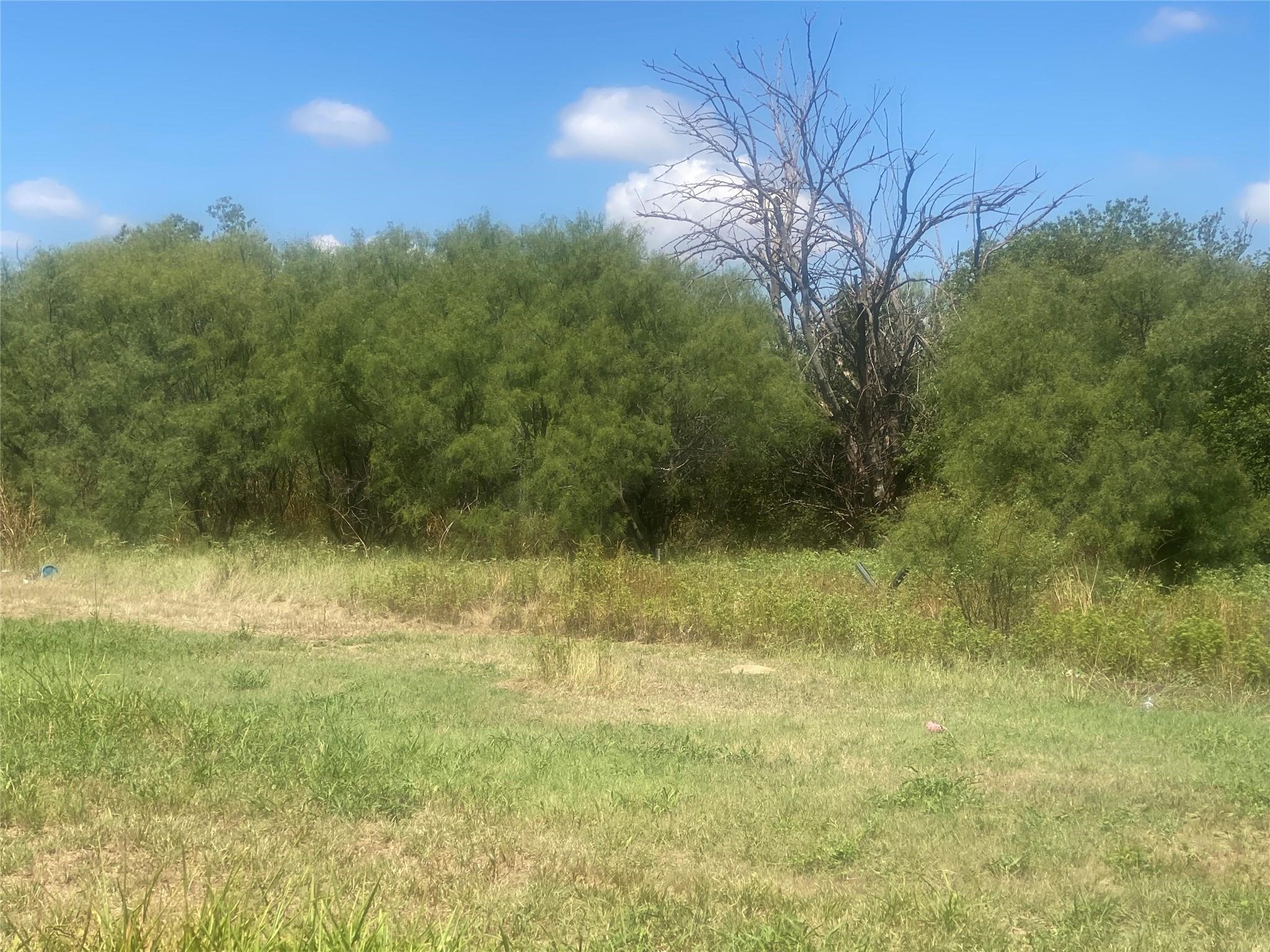 912 Taylor Avenue Rule TX 79547