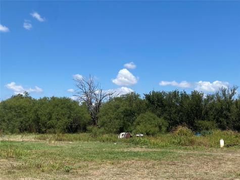 912 Taylor Avenue Rule TX 79547