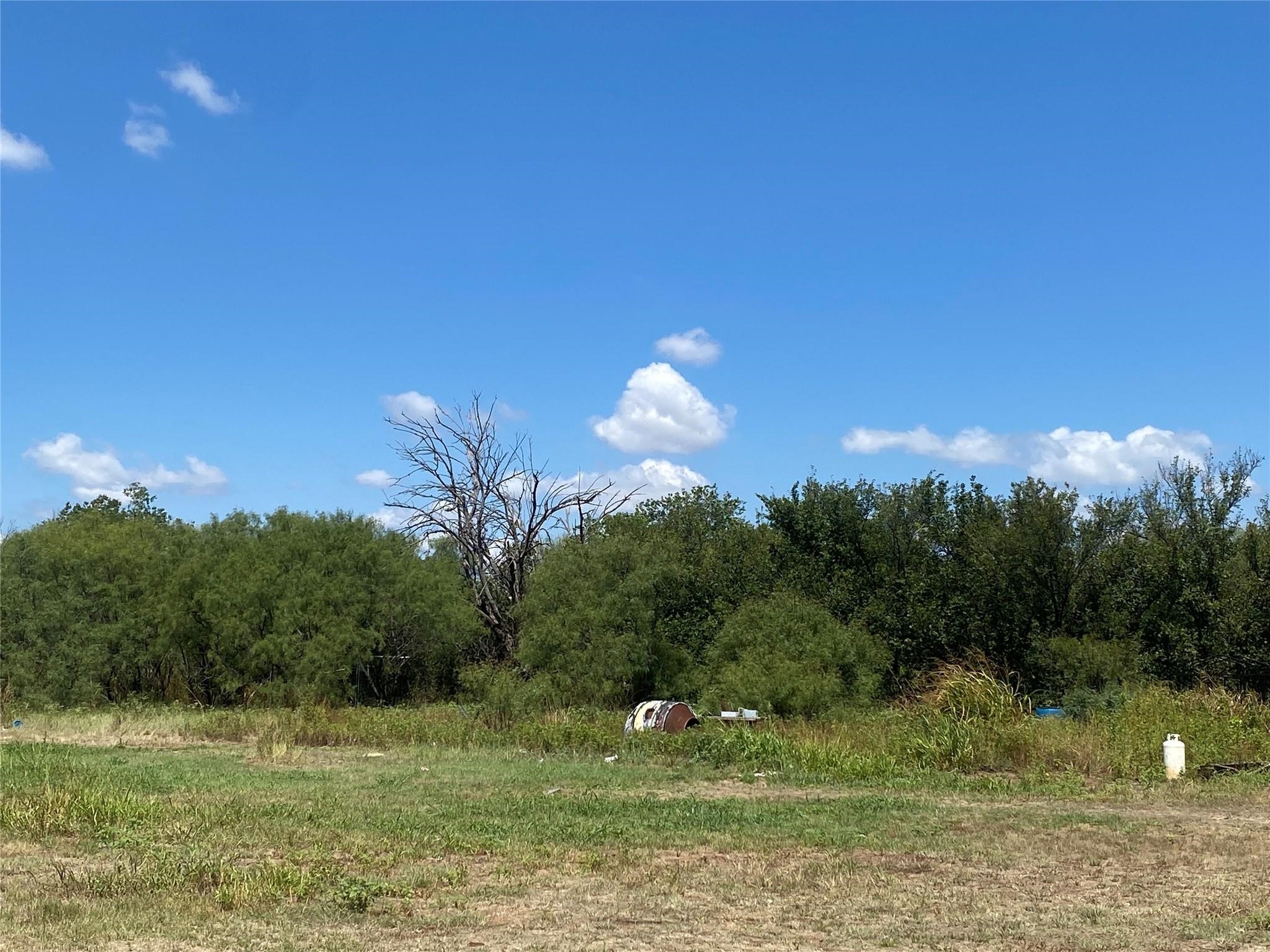 912 Taylor Avenue Rule TX 79547