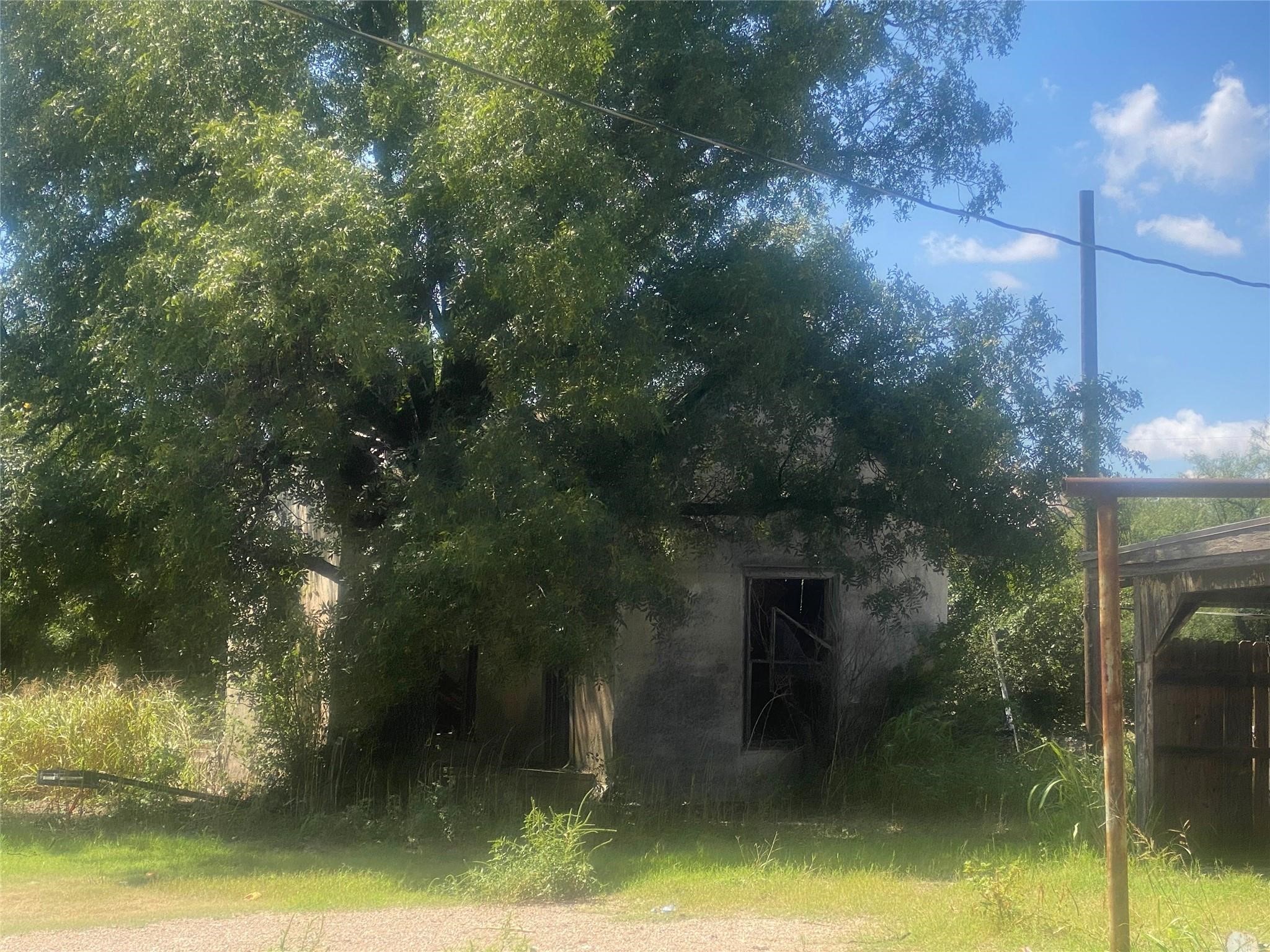 912 Taylor Avenue Rule TX 79547