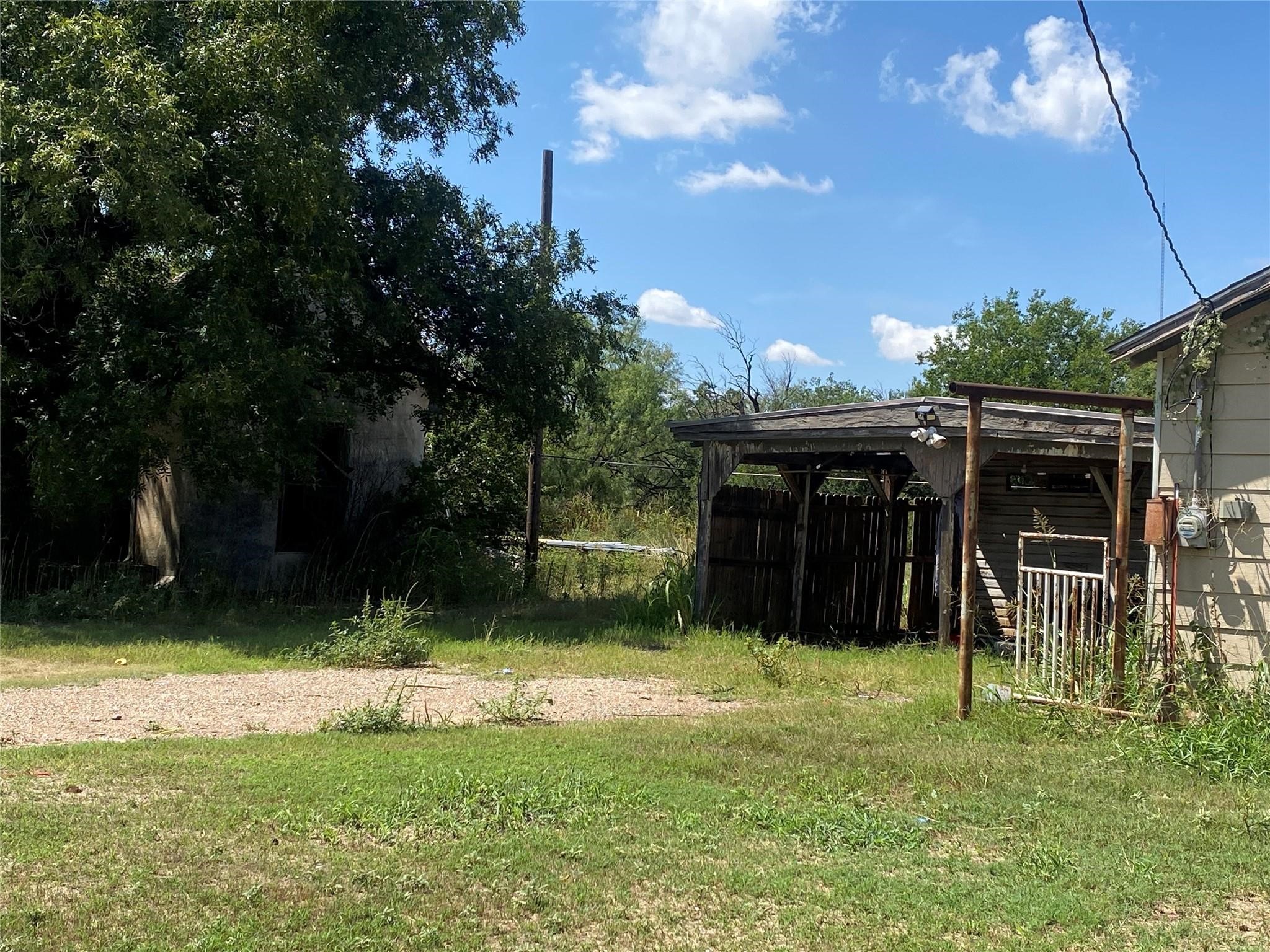912 Taylor Avenue Rule TX 79547
