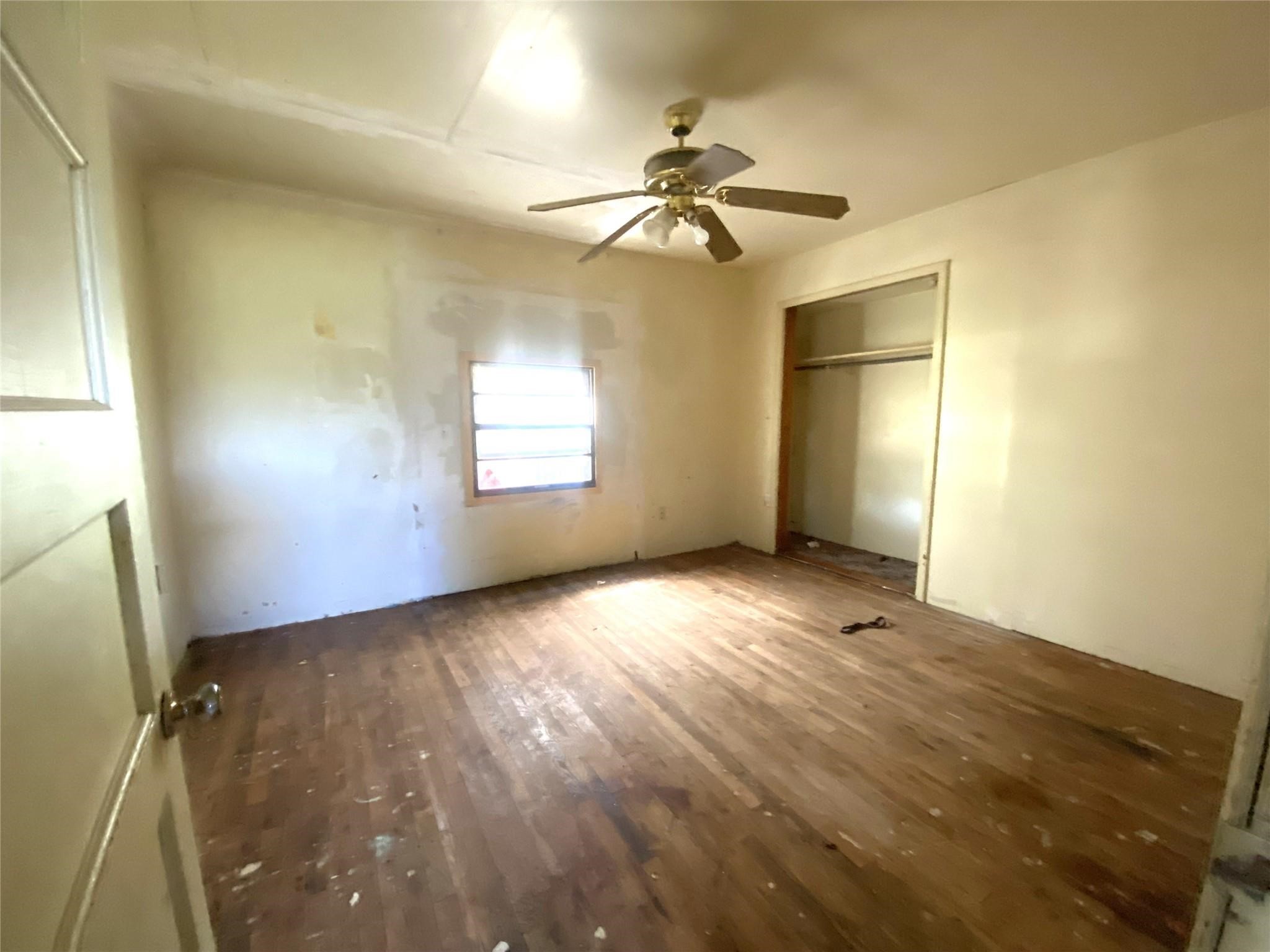 912 Taylor Avenue Rule TX 79547