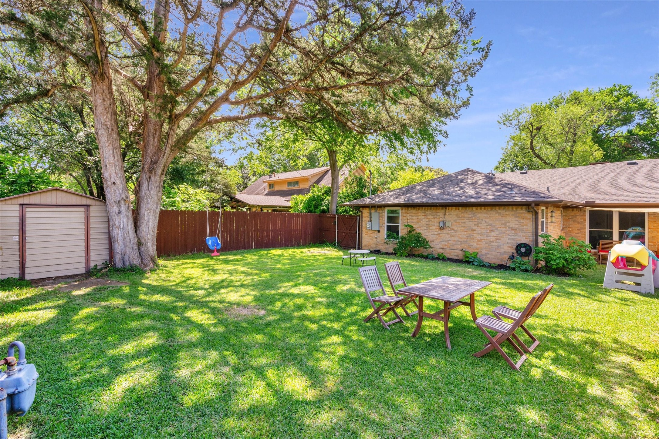 2949 Maydelle Lane Farmers Branch TX 75234