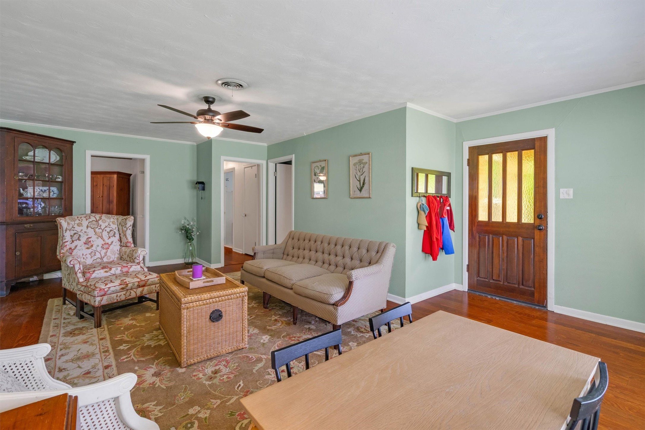 2949 Maydelle Lane Farmers Branch TX 75234