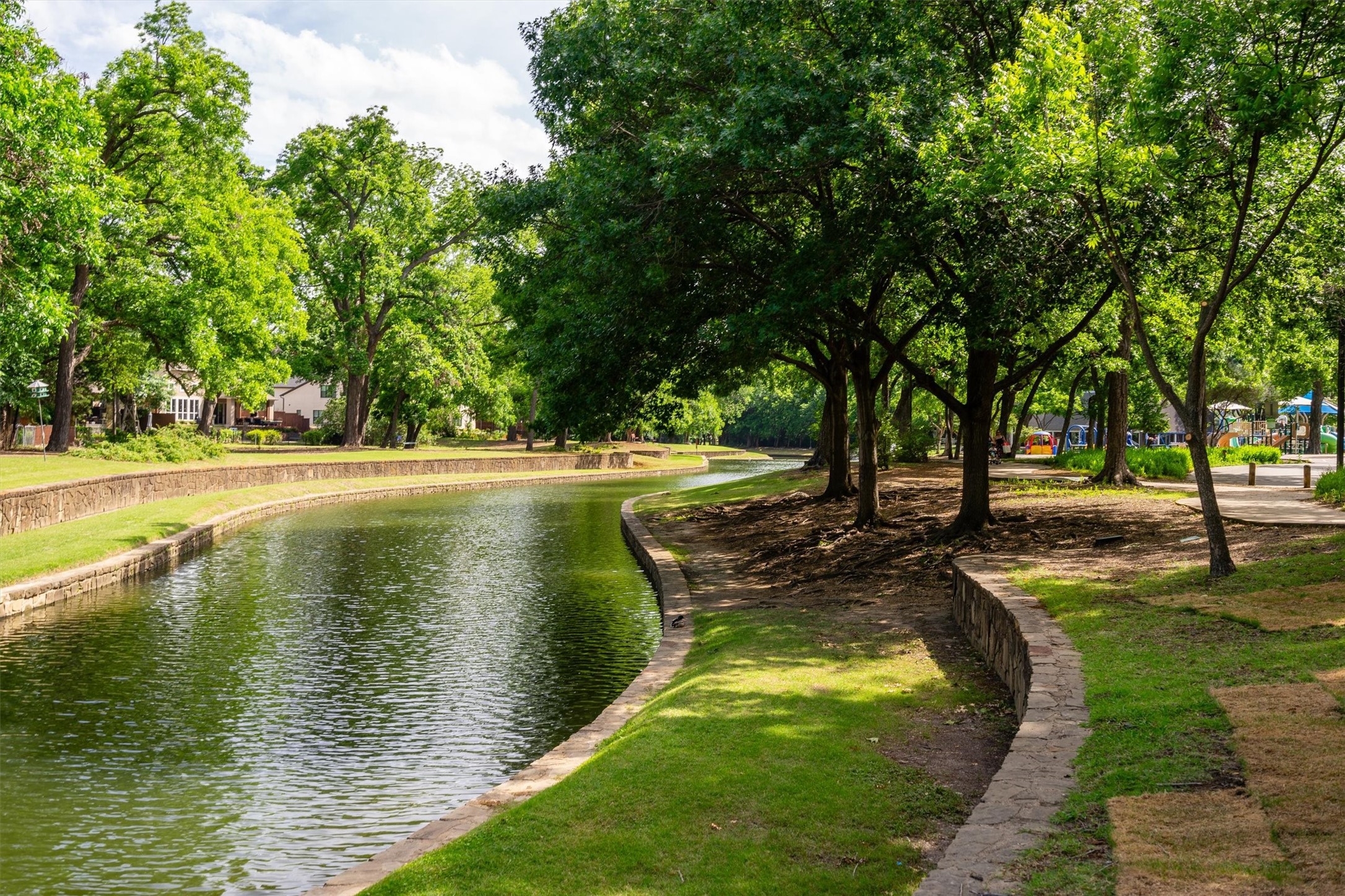 2949 Maydelle Lane Farmers Branch TX 75234