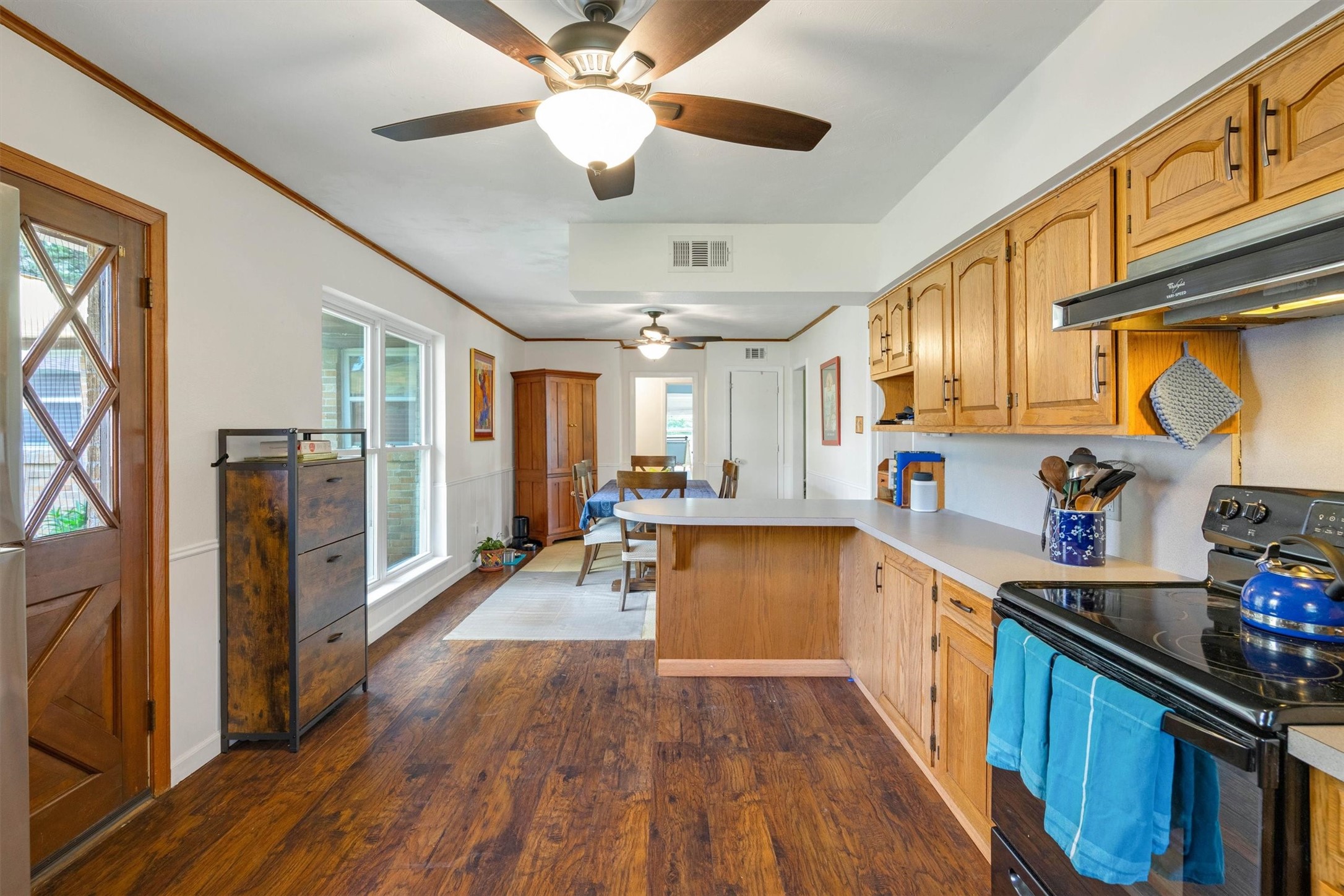 2949 Maydelle Lane Farmers Branch TX 75234