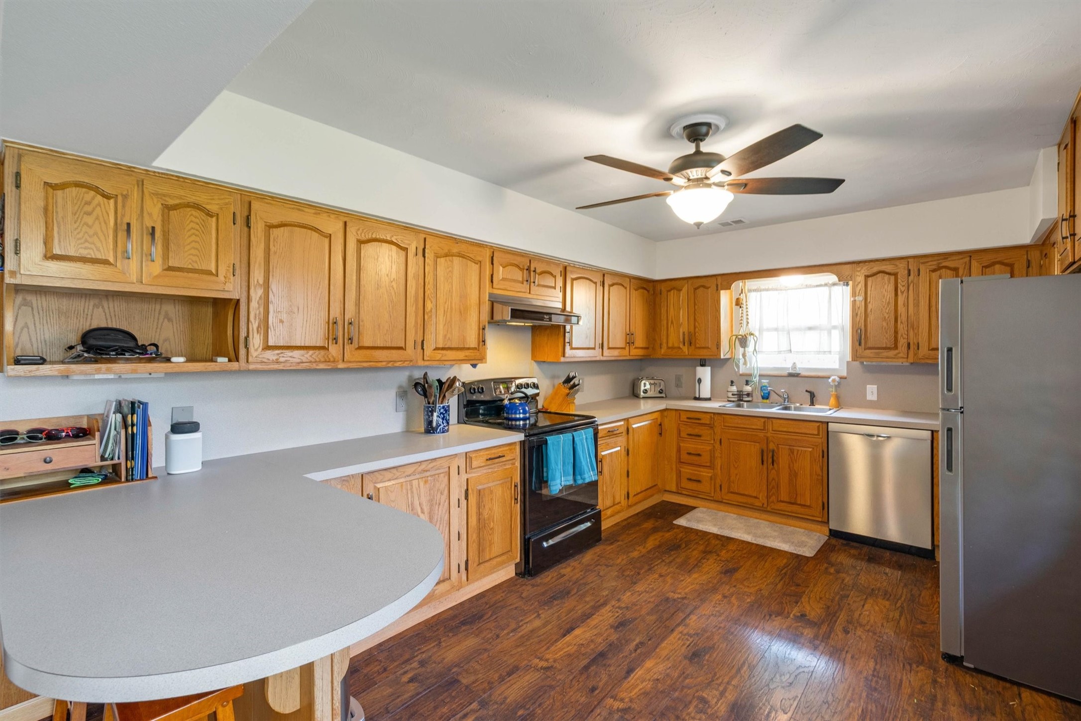 2949 Maydelle Lane Farmers Branch TX 75234