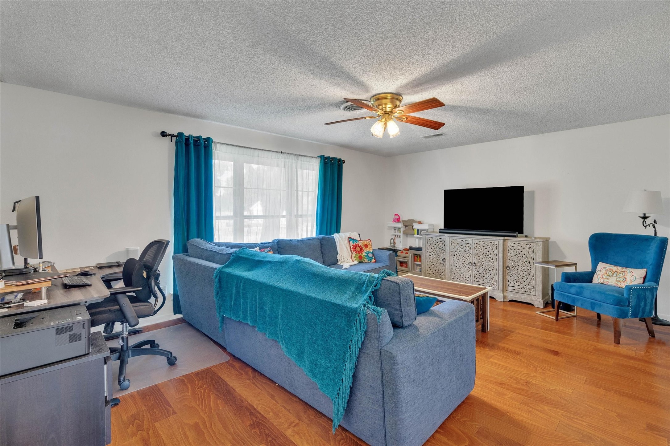 2949 Maydelle Lane Farmers Branch TX 75234