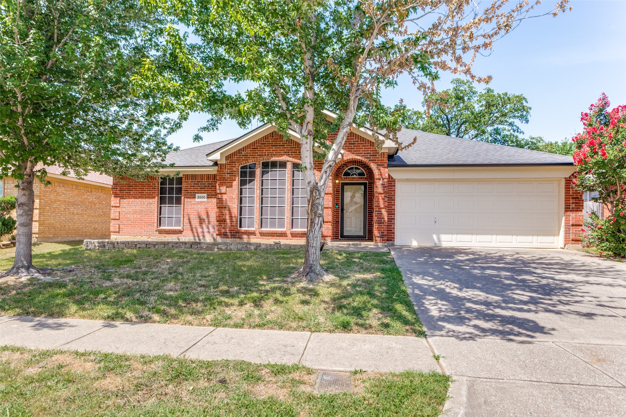 5800 Homestead Court Arlington TX 76017