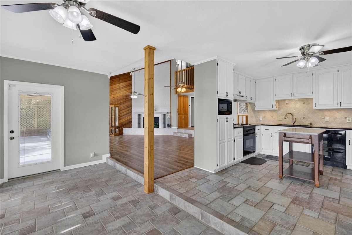 130 Camino Robles Street Gun Barrel City TX 75156
