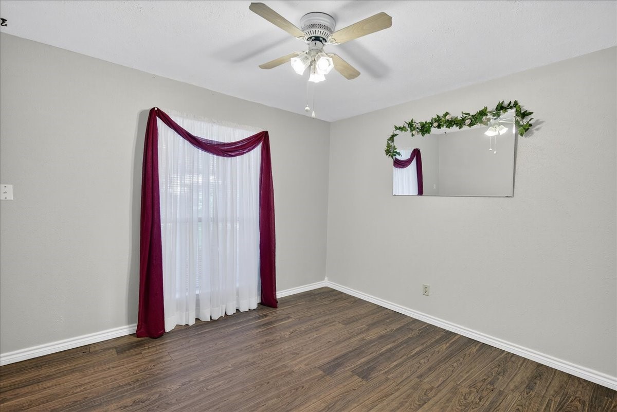 130 Camino Robles Street Gun Barrel City TX 75156