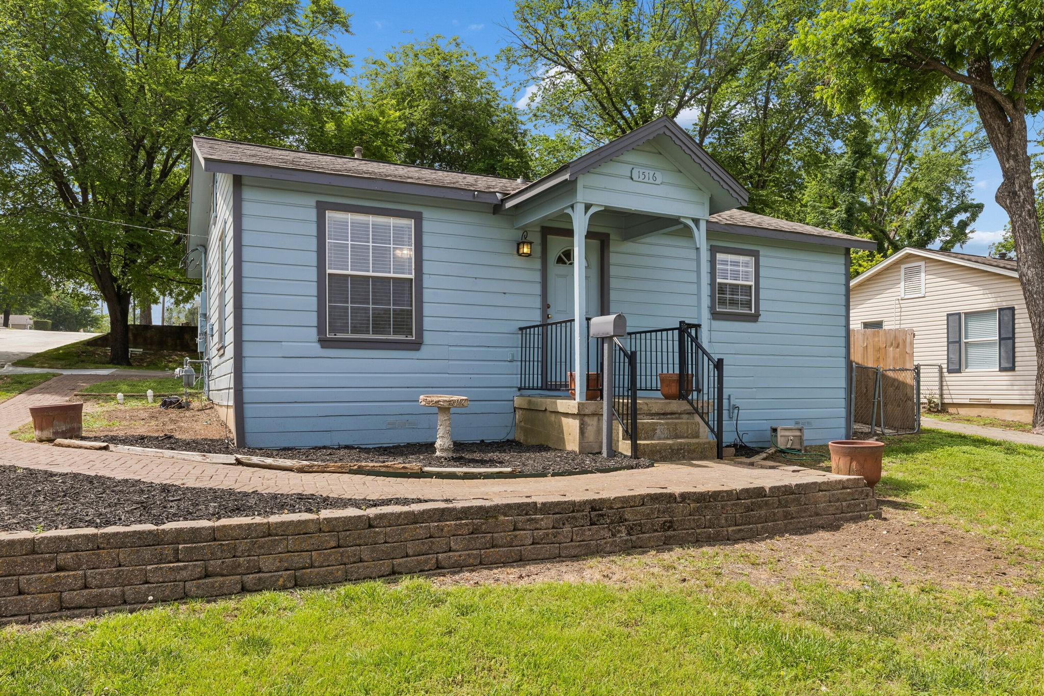 1516 Baxley Street Carrollton TX 75006