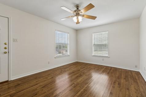 1516 Baxley Street Carrollton TX 75006